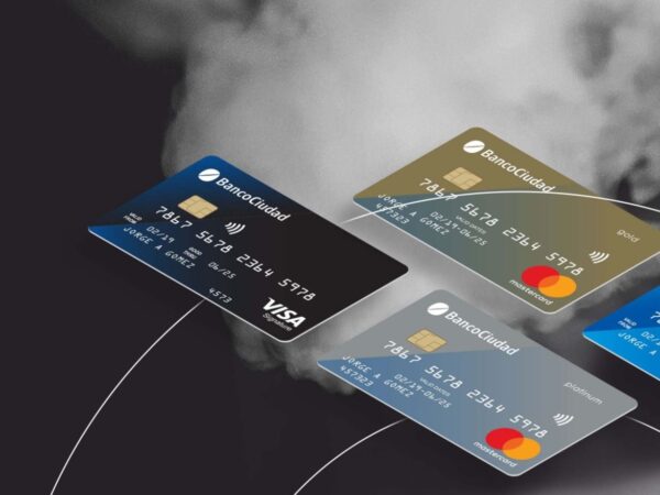 Free Contactless Credit Card Mockup PSD