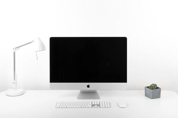 iMac PSD Mockup - Image 2